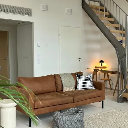 Spacious Design Loft Near Metro *